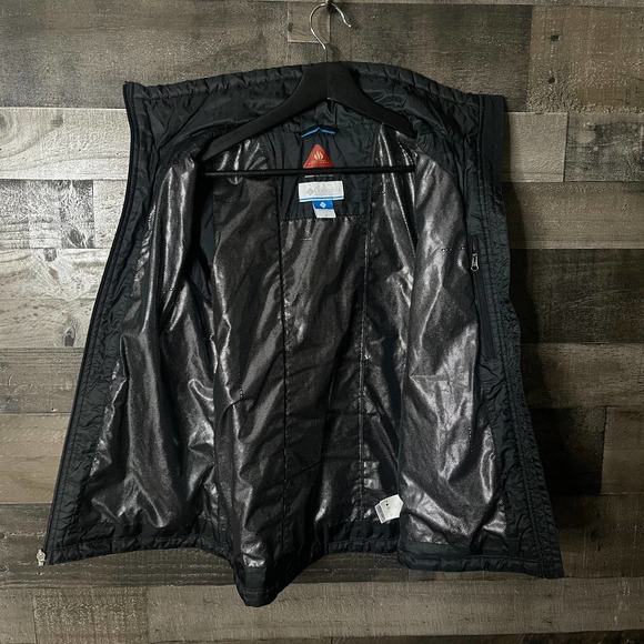 SOLD Columbia Might Lite III Vest Medium - Picture 4 of 4